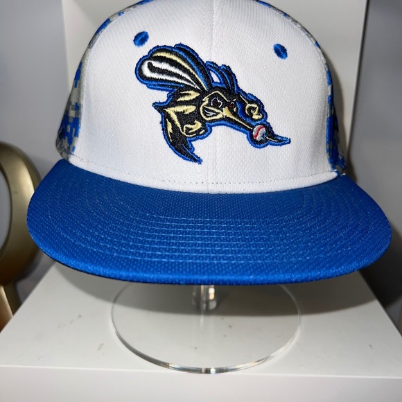 NWT Sugarland‎ Sketters Blue Camo Fitted Hat Baseball Cap Moisture Wicking S/M - Picture 1 of 7
